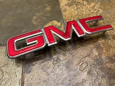 2000-2006 GMC YUKON SIERRA Front Grille Eblem Logo Badge (For: More than one vehicle)