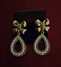 Vintage Avon Gold Tone And Flux Pearl Earrings For Pierced Ears On Sale