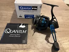 Quantum SL25PTS Smoke PT SW Spinning ReeI Inshore Used in Great Condition