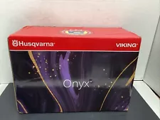 Husqvarna Viking Onyx 15 Sewing Machine New In Box 957410-112