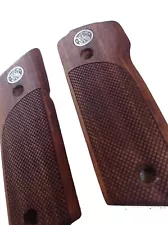 Smith & Wesson Model 59, S&W MOD 59 custom walnut wood grips