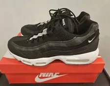 BRAND NEW NIKE AIR MAX 95 ESSENTIAL SIZE 10 [749766-040]