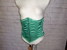 GREEN POISON IVY VICTORIAN STYLE UNDERBUST CORSET 34 in WAIST SIZE 16 TO 18