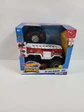 Hot Wheels Monster Trucks 1:24 Scale Remote Control 5-Alarm Fire Truck Vehicle53