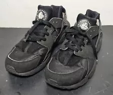 Nike Air Huarache Triple Black 2015 Size 7.5 Good Condition. 318429-003