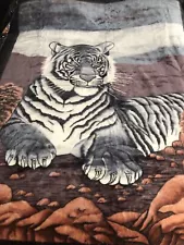 Korean Style Silky Mink Blanket Tiger Design Reversible 7 Lb Blanket 95”x78” ￼￼