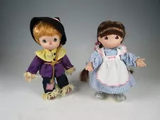 Precious Moment WIZARD OF OZ Dorothy & Scarecrow 6 1/2" Doll s Pair