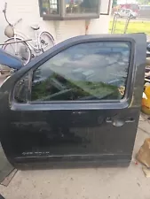 4 door and a trunk for 06 nissan xterra off road