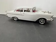 C5 1957 Chevy Sedan Arachnophobia Custom car vintage Built model McM 1/25