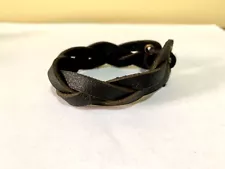 leather wristband for women