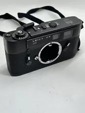 Leica M5 Two Lug Black Rangefinder Camera Body used read good shooter