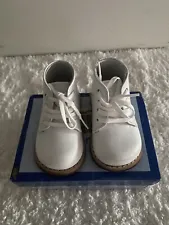 Josmo Walker White Baby/Unisex Leather Hard Bottom Walkers Lace Up Size 3.5