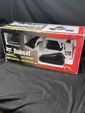 NEW RC Bobcat T190 Radio Controlled Compact Track Loader Construction Model NIB