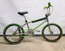 (MA5) Mongoose BMX Race Bike 20" Tires (Local Pick Up)