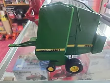 John Deere ERTL Trailer 566 Round Baler No Box