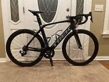 2018 Trek Madone 9.0 Race Shop Limited Build, SRAM RED, Electronic Shifting EUC