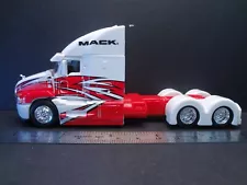 MaisTo 1:64 MACK Anthem Custom Rig for your diorama red/white - Loose 1:64