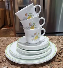 Vintage Corelle Meadow Floral (Lot of 21 pieces) by Corning