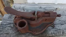 Antique McDonald MFG Co. Dubuque IOWA Well Water Windmill Pump Pipe Puller Tool