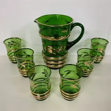 Vintage Green Glass Pitcher and 6x Drinking Glasses with Gold Detail (D7) W#622