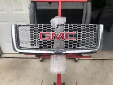 07-13 GMC Sierra 1500 Denali Front Bumper Radiator Grille Upper Honeycomb OEM K9