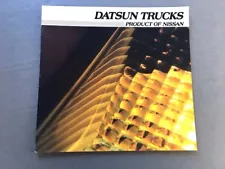 1982 Datsun Nissan Pickup Truck King Cab 20-page Sales Brochure Catalog