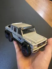 Jurassic World 97080 Mercedes-Benz G 63 AMG 6x6 Die Cast Vehicle 1:24 Truck