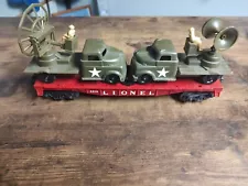 LIONEL POST-WAR TRAINS 6818 FLAT W/ORIGINAL PYRO PLASTIC MILITARY LOADS