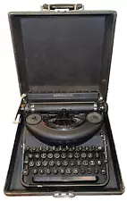 VINTAGE REMINGTON TYPEWRITER & CASE~ MID CENTURY