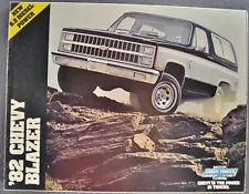 1982 Chevrolet Blazer Truck Brochure Silverado C10 K10 4x4 Excellent Original 82