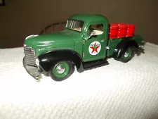 LIBERT CLASSICS 1947 INTERNATIONAL PICKUP TEXACO 1/25