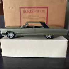 * RARE 1968 Chrysler Imperial Dealer Promo Car- Green Metallic￼