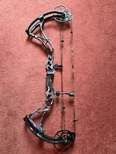 Bowtech Reign 6 compound bow