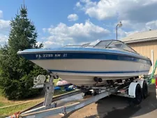 1987 Sea Ray 21' Sorrento Fiberglass Bowrider Boat V8 260 HP, under 500 hours