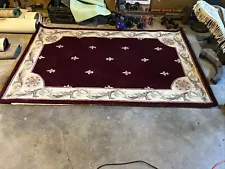 royal palace 5’x8’area rug