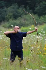 Bamboo recurve longbow