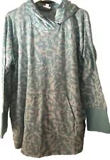 LulaRoe Mint/Off White Amber Hoodie NWT 2XL