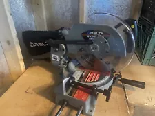 Delta 10” Shopmaster Sliding Compound Miter Saw ( Only Used 1 Time )