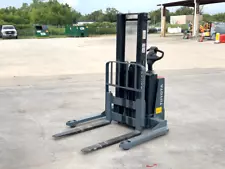 2021 Toyota 8BWS13 2,500 lbs Electric Self Propelled Pallet Jack bidadoo