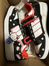 Hello Kitty Adidas