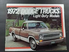 Original Vintage 1972 Dodge pick-up truck sales brochure - D100 D200 D300