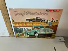 Jeep 1962 Gladiators Dealer Sales Brochure 4WD Townside