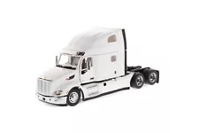 Peterbilt 579 Tandem Axle w/Ultraloft Sleeper - White/71072