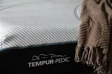 Tempur-Pedic ProAdapt Medium Hybrid Queen Mattress