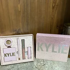 Kylie Jenner Try It Kit (5 piece set of Bestseller Makeup) LIMITED EDITION