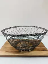 Pretty Medium Wire Basket