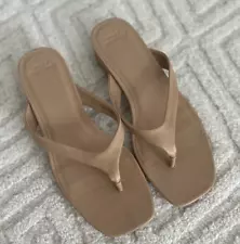 Abercrombie & Fitch Block Heel Thong Flip Flops Sandals Tan Beige Camel Size 9