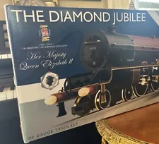 Hornby OO Scale Diamond Jubilee R1170 2012 Queen Elizabeth 1952 Train Set ðºð¸