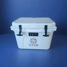 New ListingYeti Roadie 20 White Cooler- Used Once....