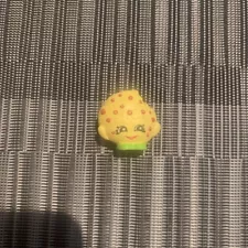 SHOPKINS Season 1 Yellow KOOKY COOKIE 1-046 Glitter ULTRA RARE